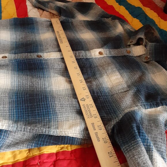 Blue Flannel Shirt Size Small (S) Cropped - Picture 5 of 8